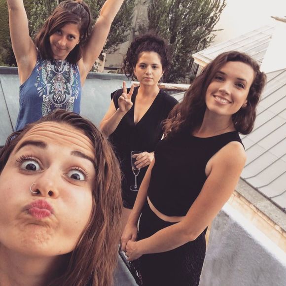 Meet your Posher, Caitlin - Picture 1 of 1